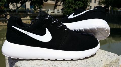 prix roshe run femme
